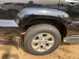 Toyota Land Cruiser Prado 2018 Black