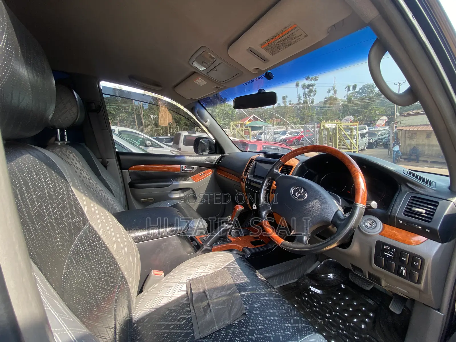 Toyota Land Cruiser Prado 2018 Black