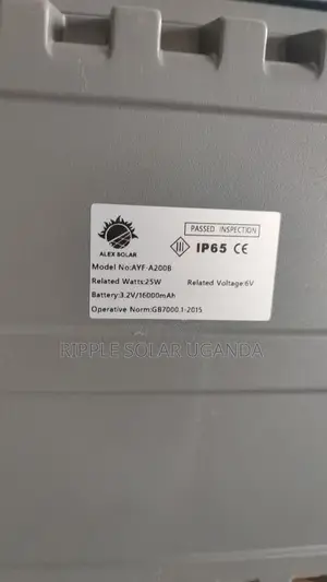 200W Solar Flood Light 30W Panel 20000mAh Remote IP65