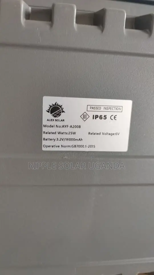 200W Solar Flood Light 30W Panel 20000mAh Remote IP65