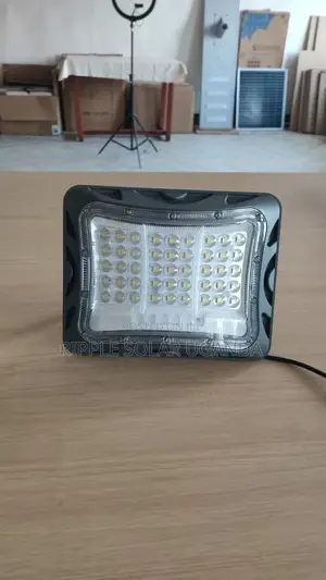 200W Solar Flood Light 8W Panel Remote IP65