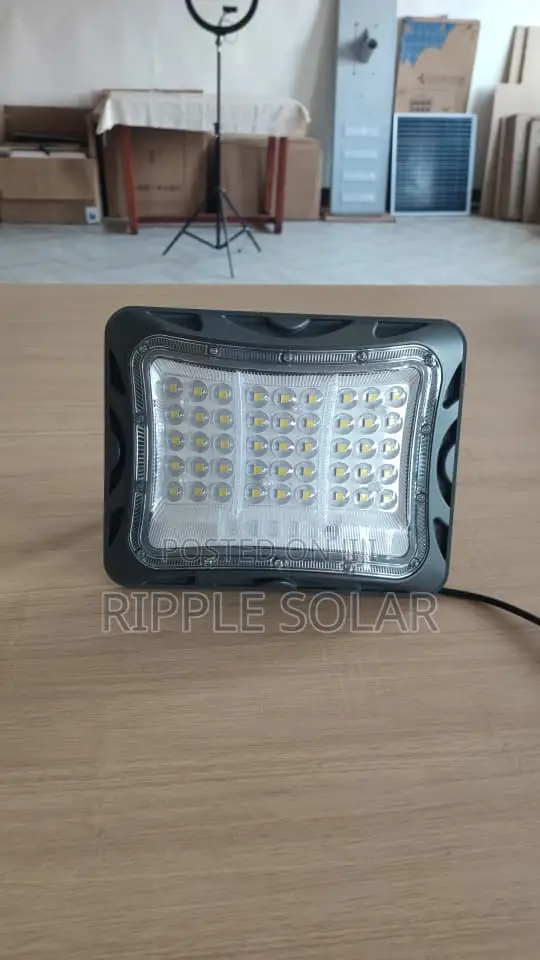 200W Solar Flood Light 8W Panel Remote IP65