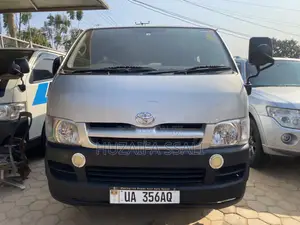 Toyota Grand HiAce 2002 Silver