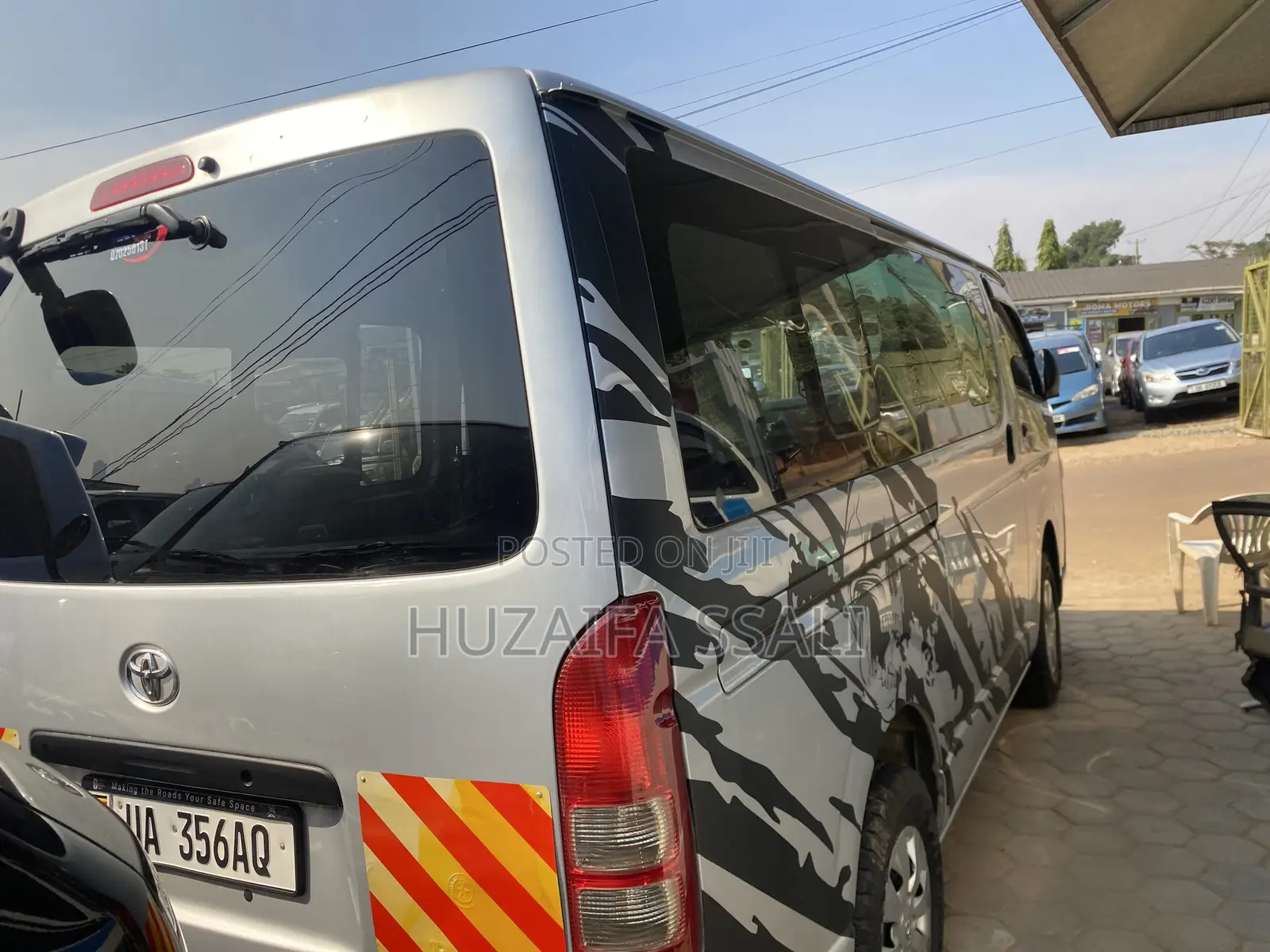 Toyota Grand HiAce 2002 Silver
