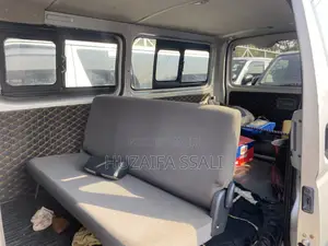 Toyota Grand HiAce 2002 Silver