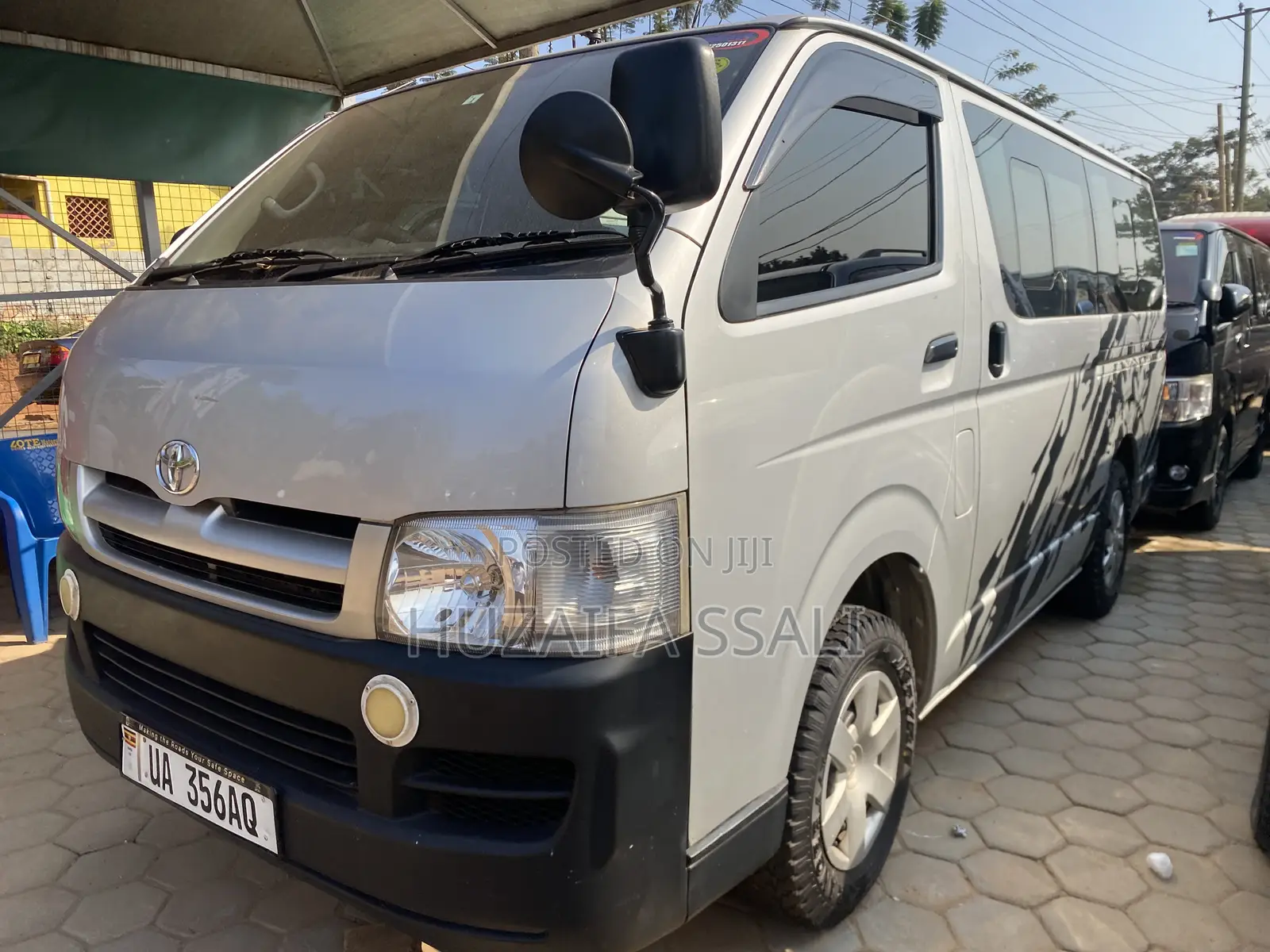 Toyota Grand HiAce 2002 Silver