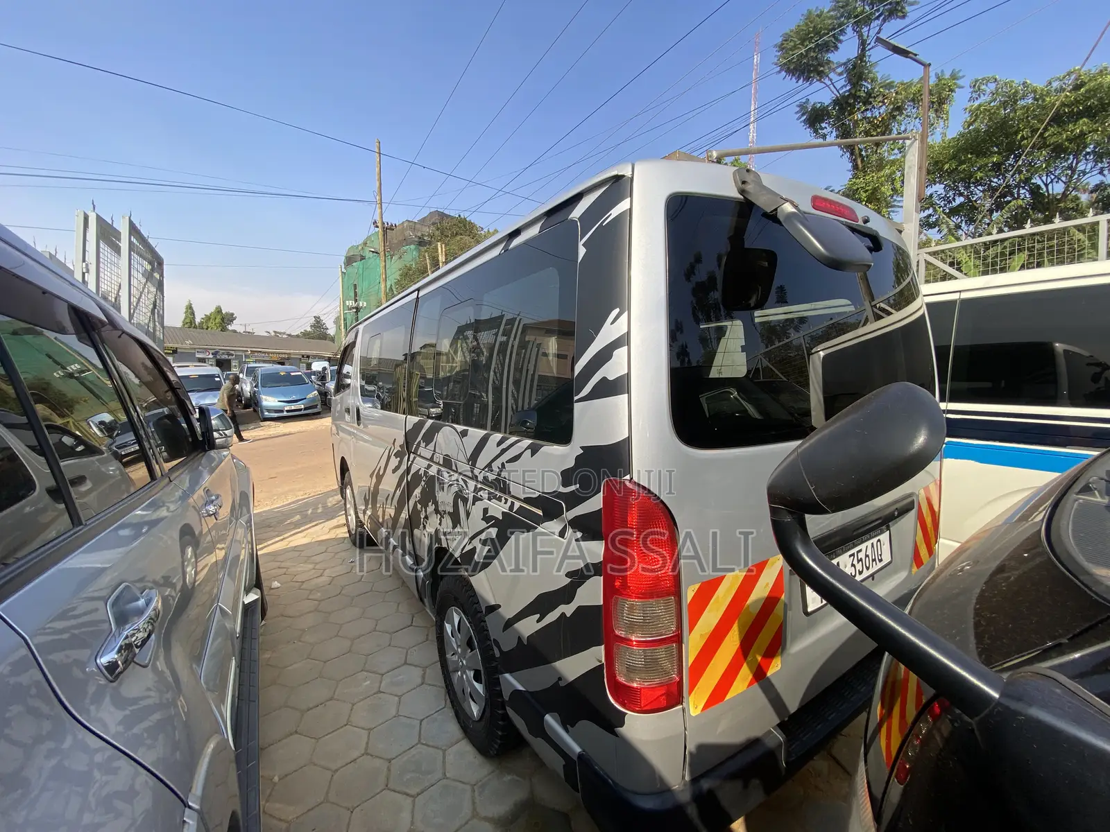 Toyota Grand HiAce 2002 Silver