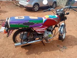 Bajaj Boxer 100 2023 Red