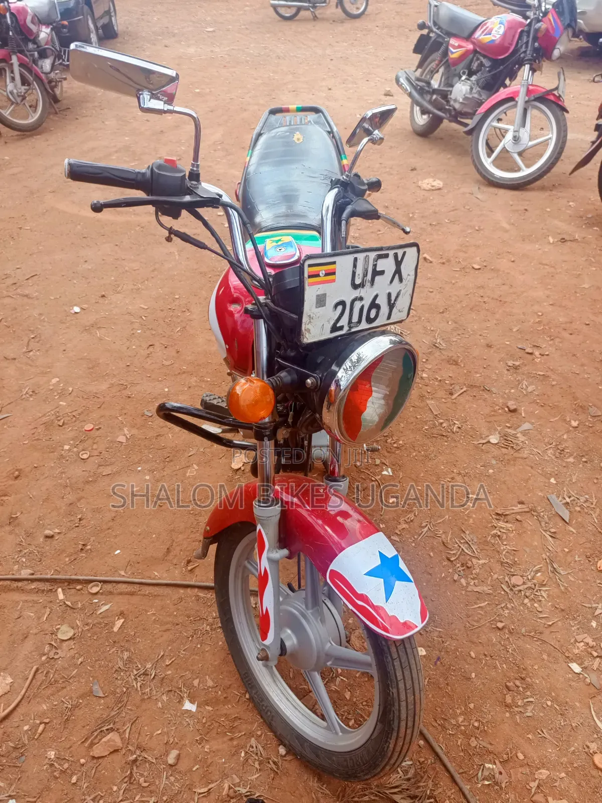 TVS HLX 125 2023 Red