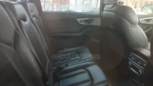 Audi Q7 2017 Gold