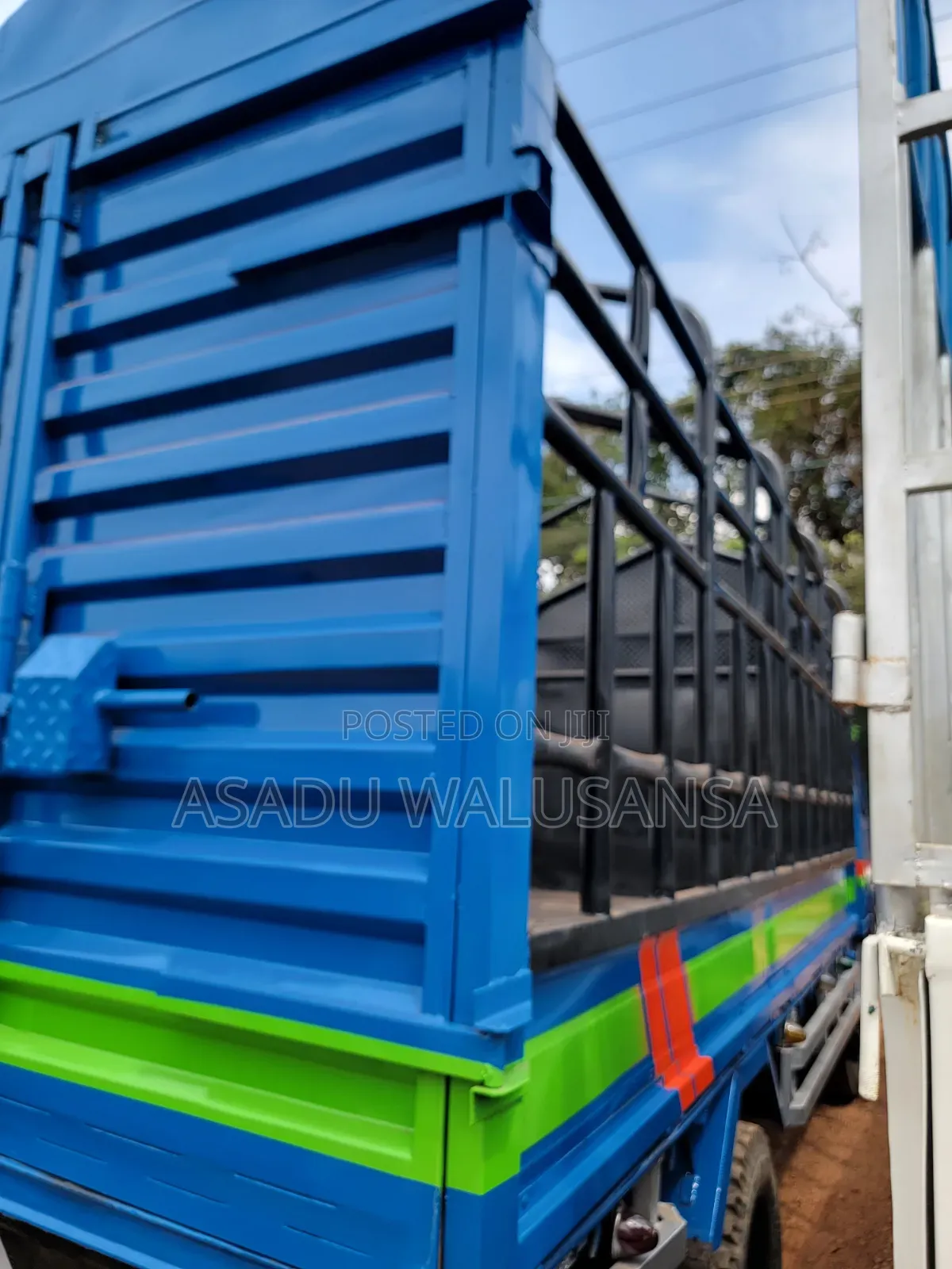Mitsubishi Canter 1995 Blue