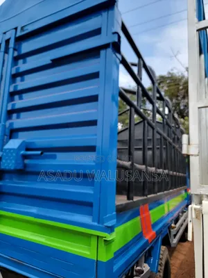 Mitsubishi Canter 1995 Blue
