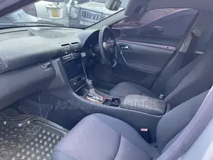 Mercedes-Benz C180 2005 Silver