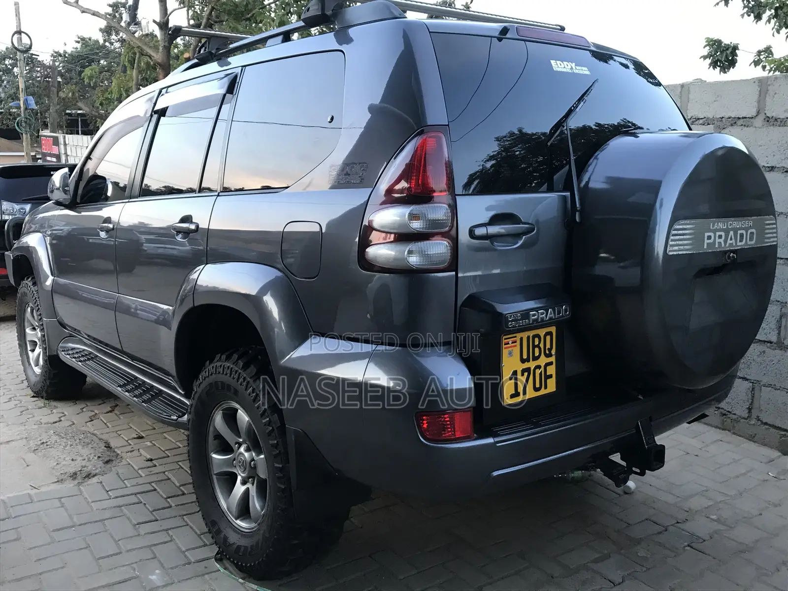 Toyota Land Cruiser Prado 2010 Gray