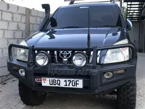 Toyota Land Cruiser Prado 2010 Gray