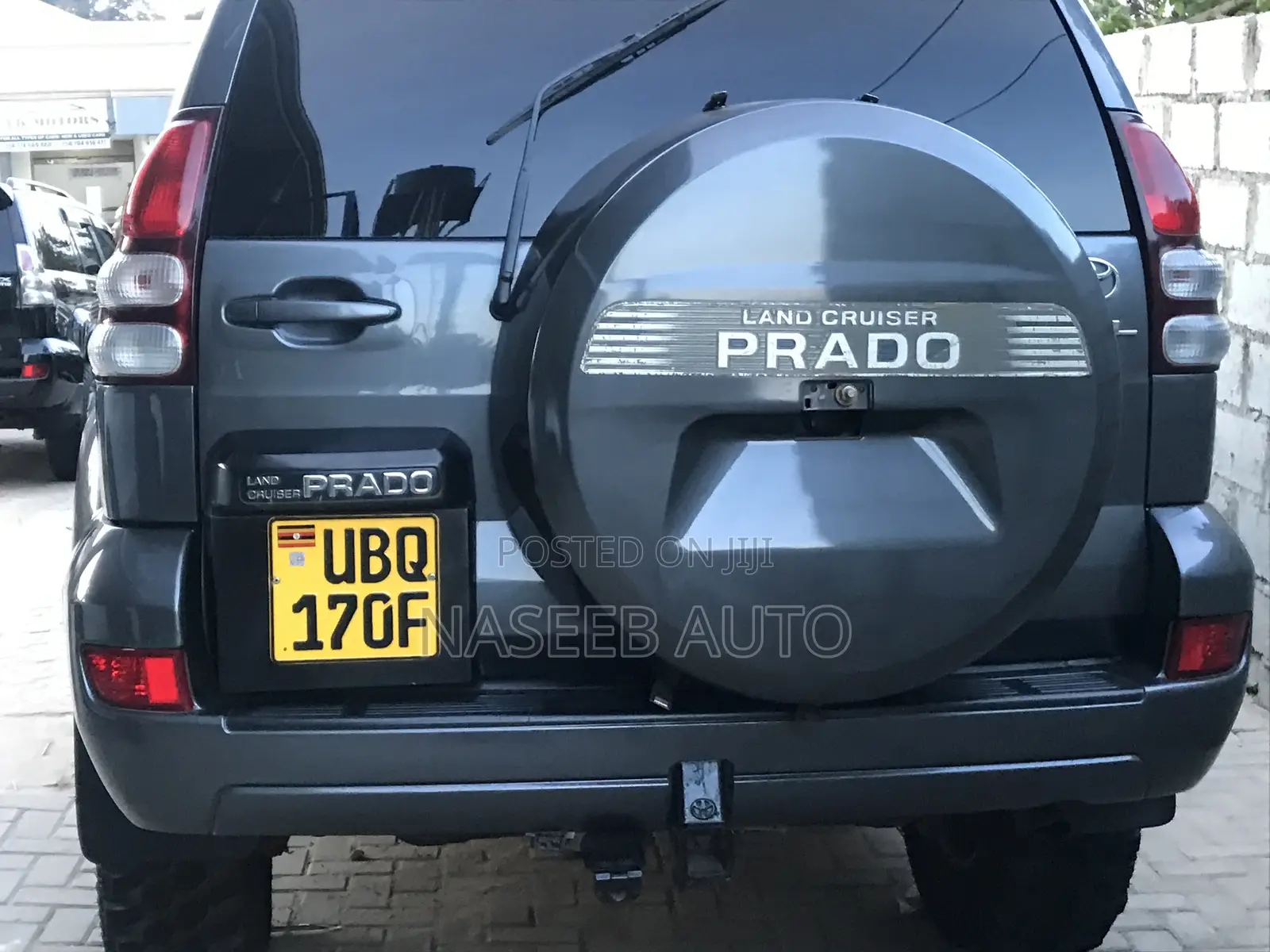 Toyota Land Cruiser Prado 2010 Gray