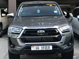 Toyota Hilux 2018 Green
