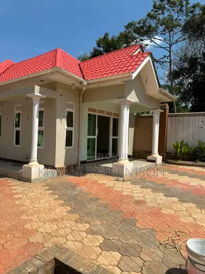 4bdrm Bungalow in Matuga, Central Division for sale