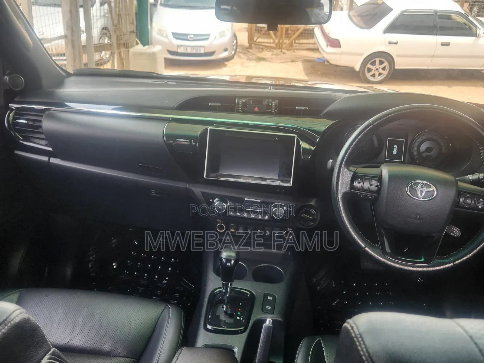 Toyota Hilux 2018 Green