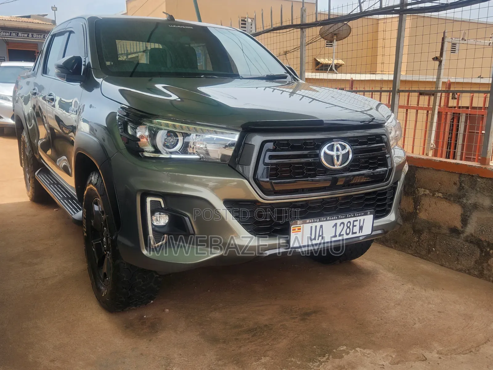 Toyota Hilux 2018 Green