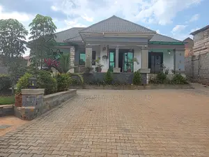4bdrm House in Division A for sale
