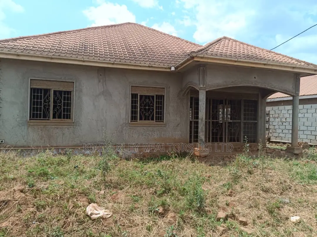 3bdrm House in Kira for sale