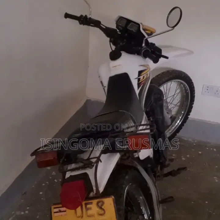 Yamaha DT125 2016 White
