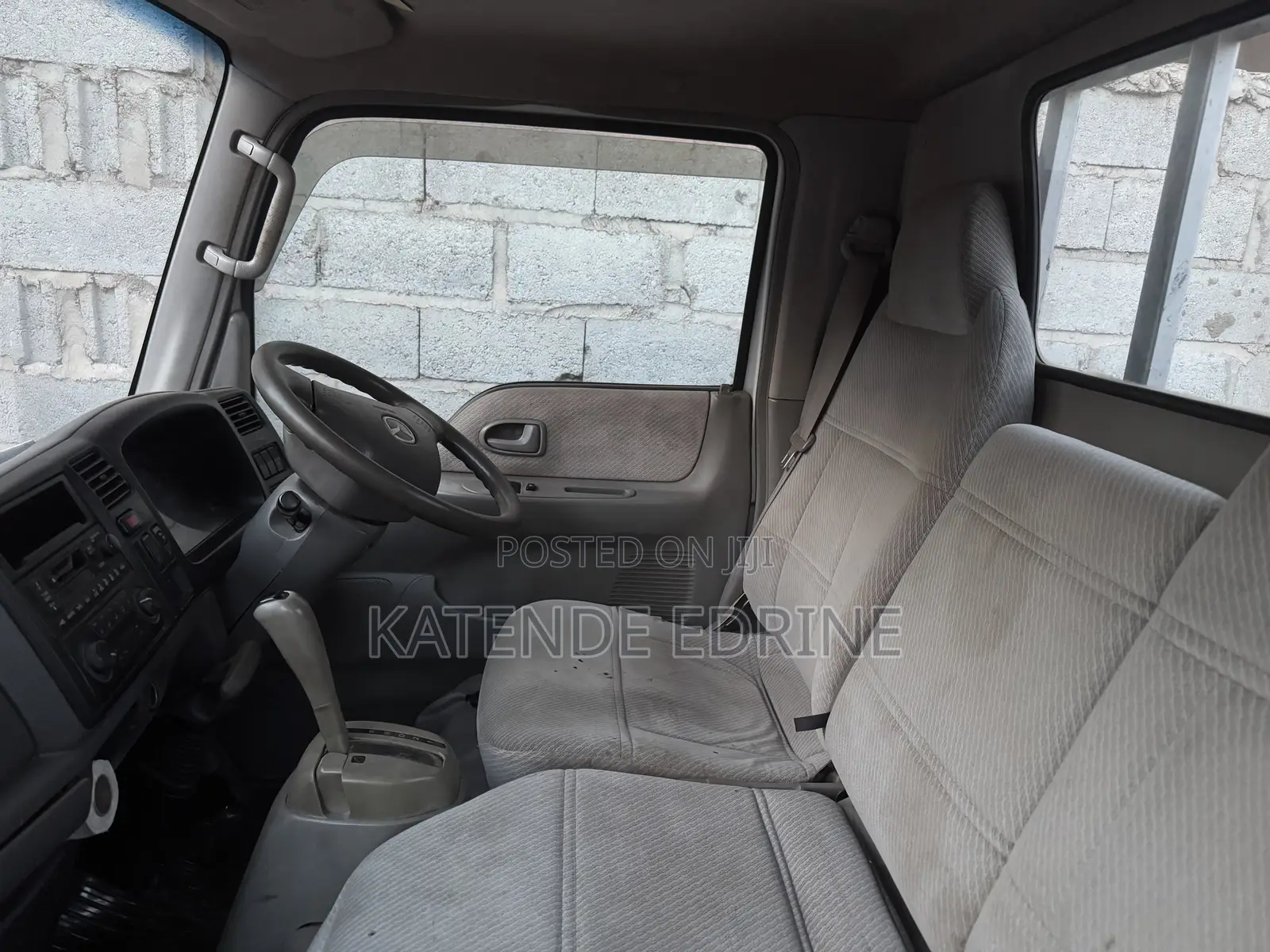 Mazda Titan Dash 2005 Silver