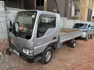 Mazda Titan Dash 2005 Silver