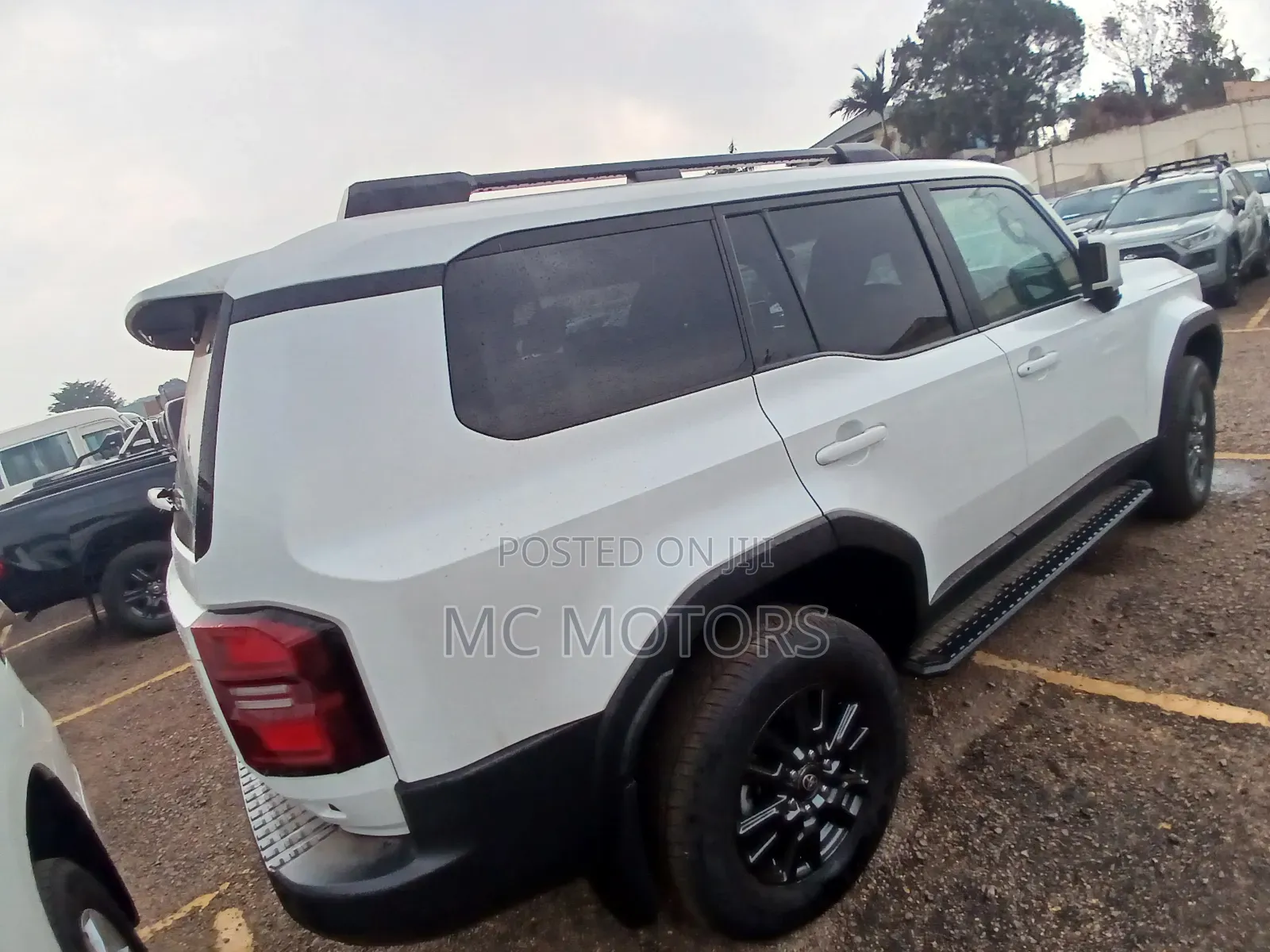 Toyota Land Cruiser Prado 2022 White