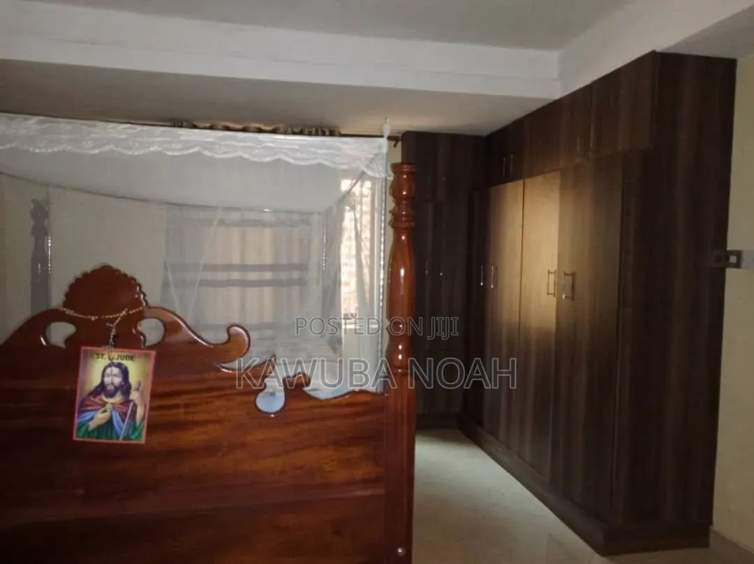 6bdrm House in Wanyage, Jinja for sale