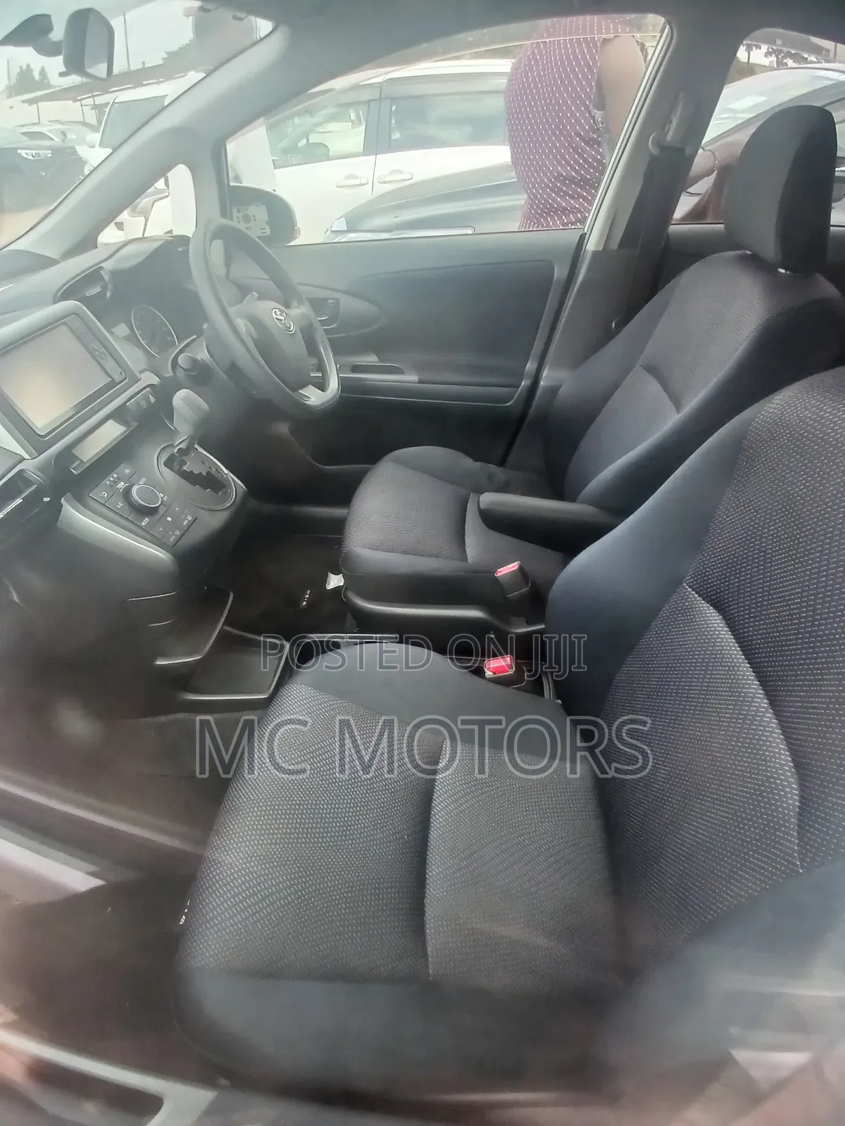Toyota Wish 2012 Silver