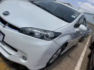 Toyota Wish 2012 White