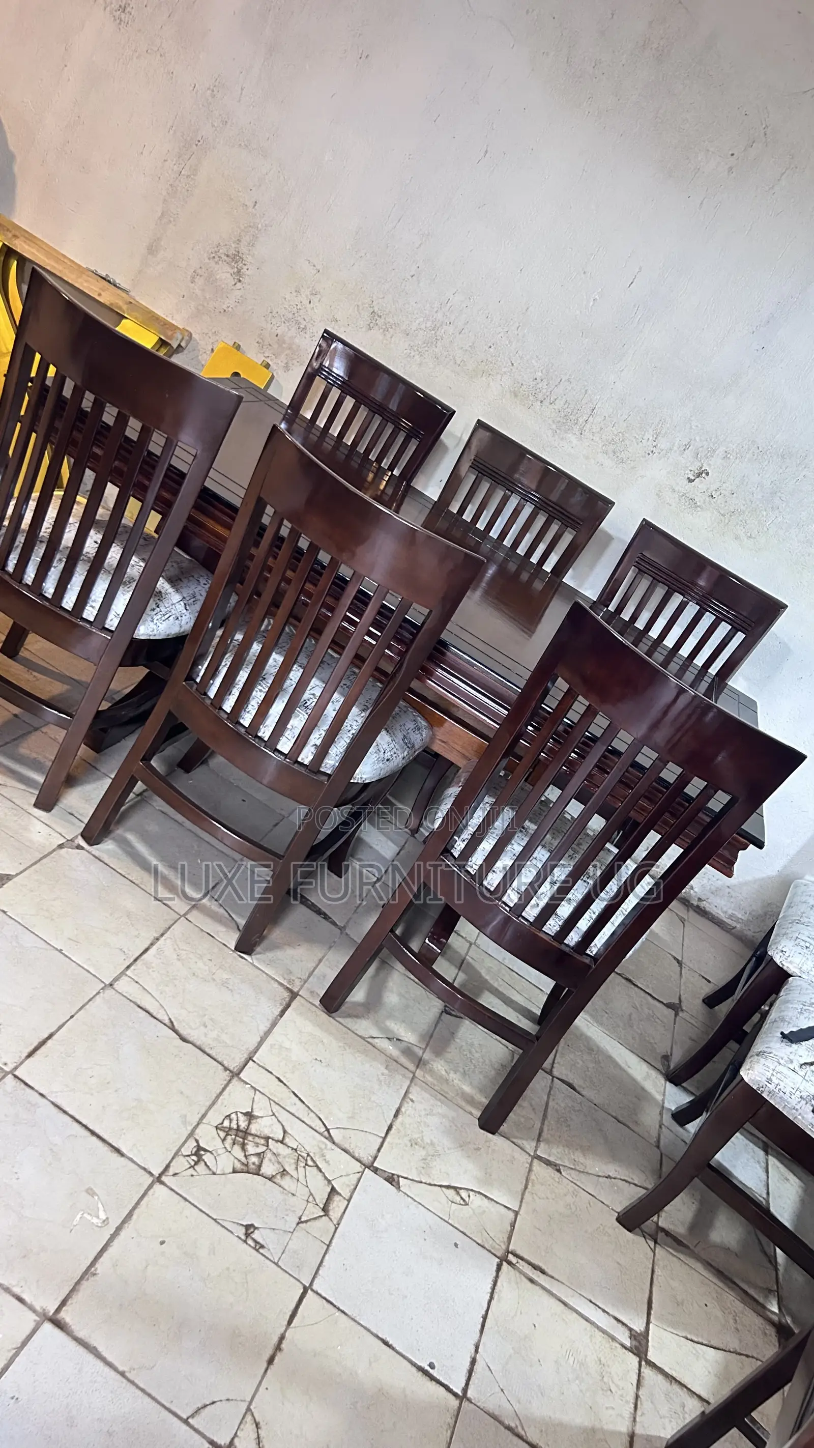 Wooden Dining Table 6seater