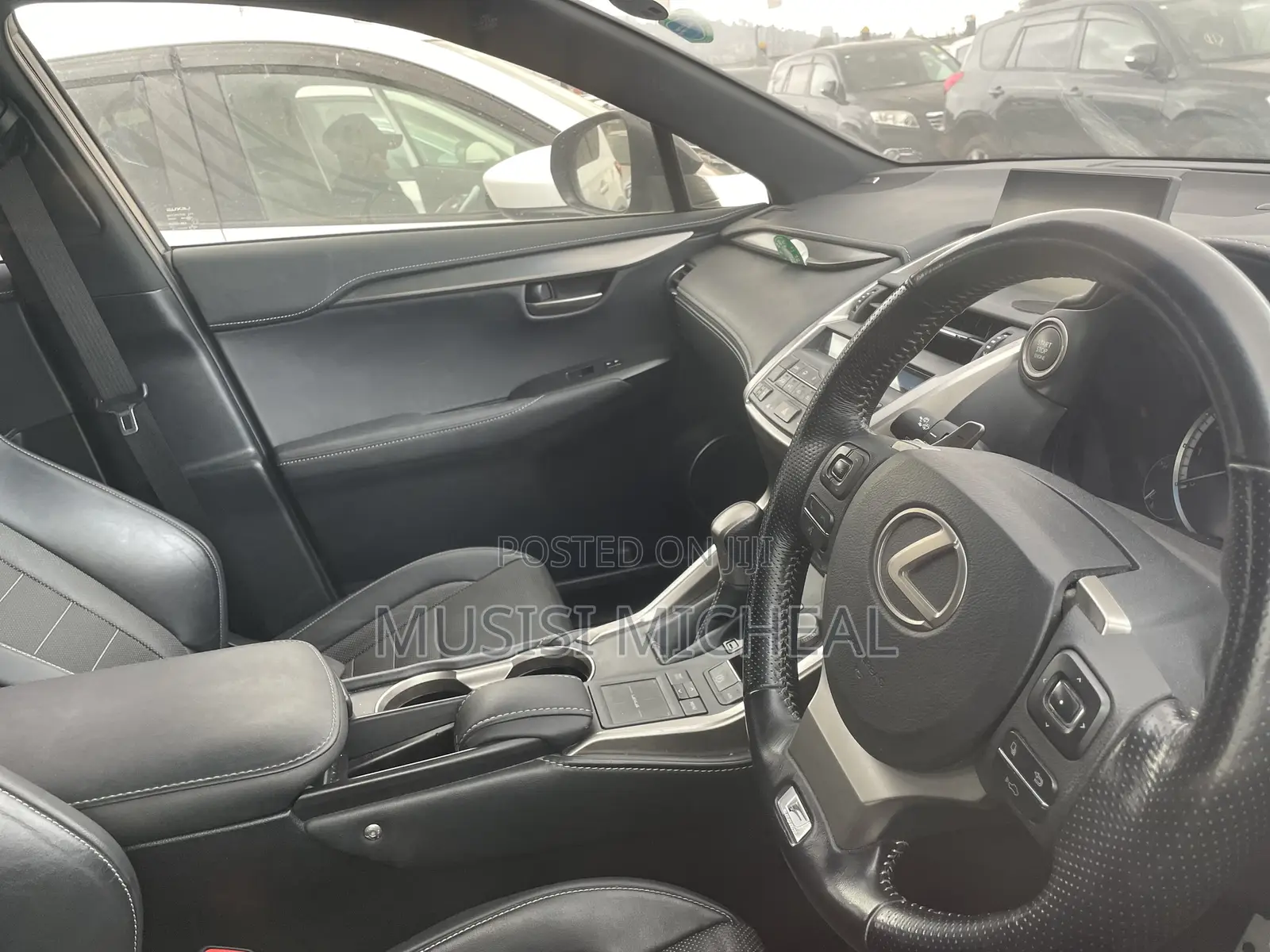 Toyota Harrier 2.0 4WD 2017 Black