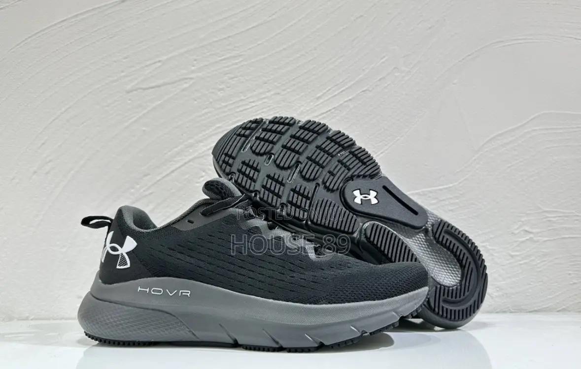 Under Armour Men's HOVR Turbulence Running Shoes