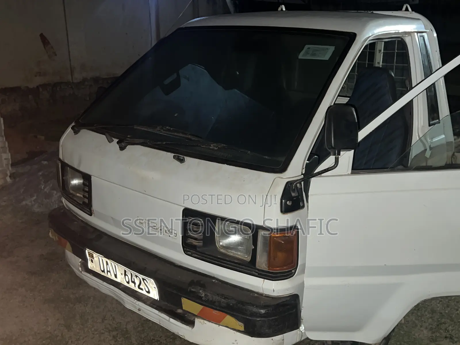 Toyota TownAce 2000 White