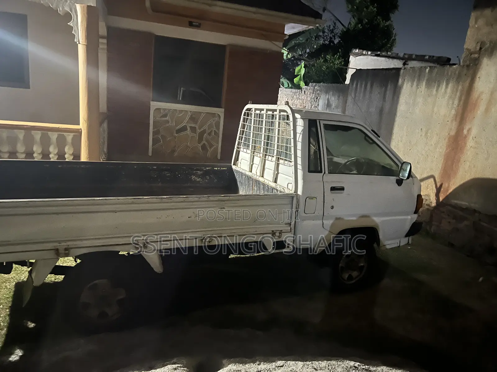 Toyota TownAce 2000 White