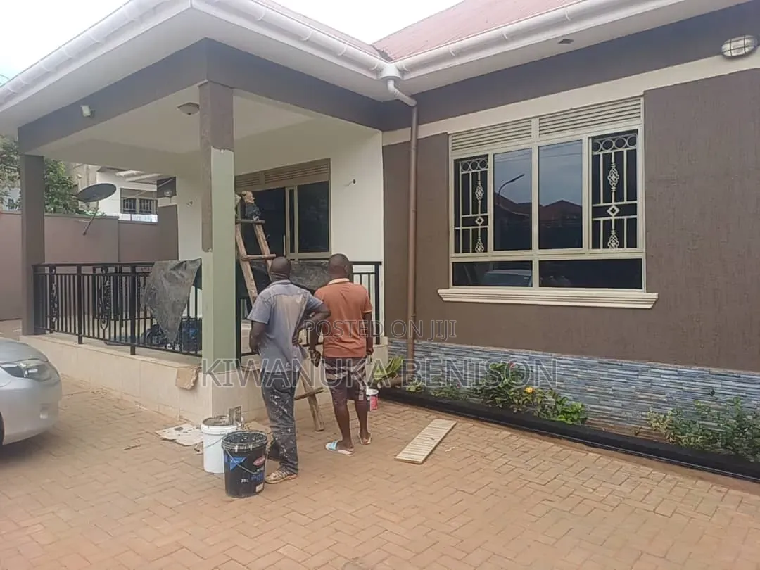 Furnished 3bdrm Bungalow in Kitende, Central Division for sale