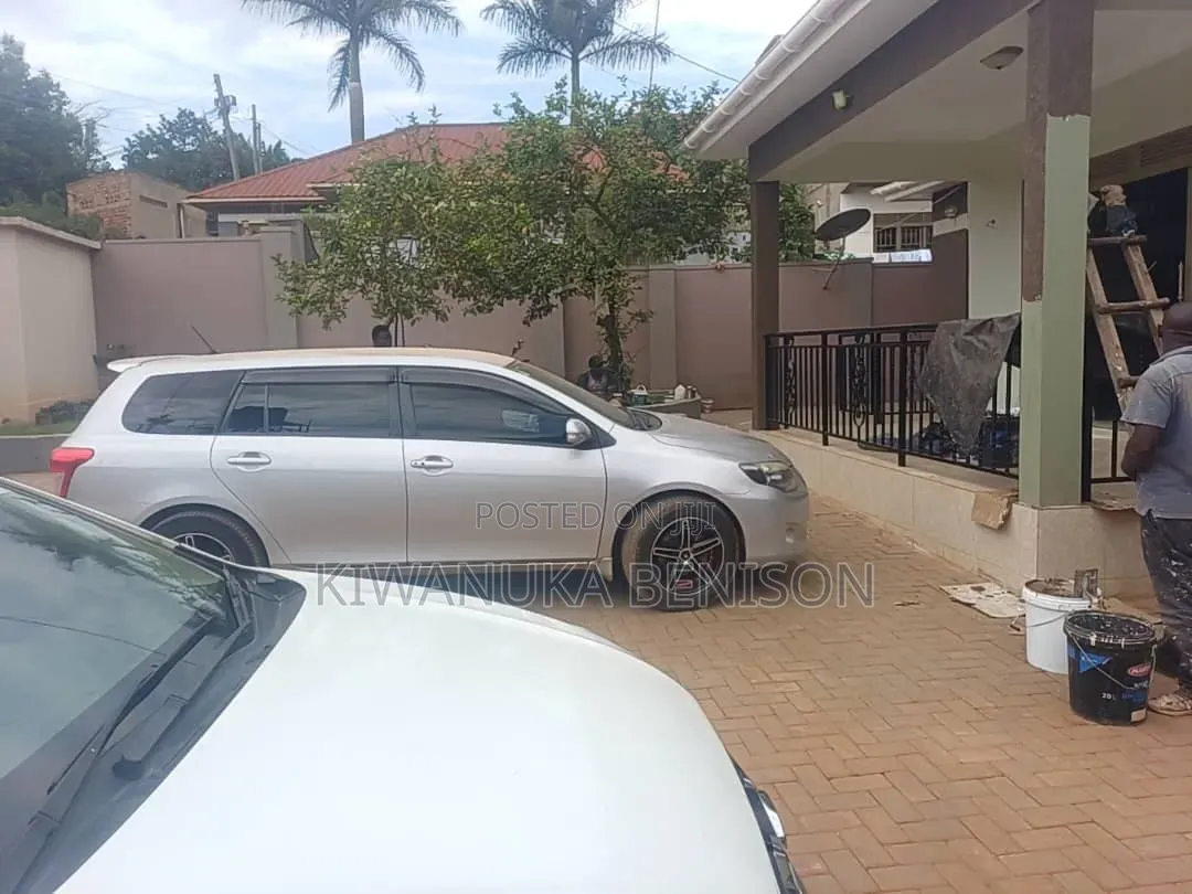 Furnished 3bdrm Bungalow in Kitende, Central Division for sale