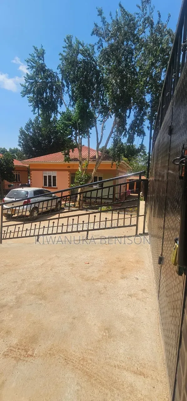 2bdrm Apartment in Kitende, Central Division for sale