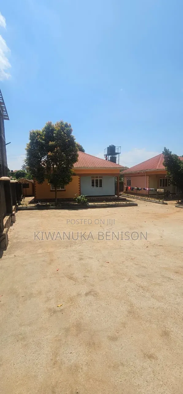 2bdrm Apartment in Kitende, Central Division for sale