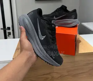 Original Men’s Black/Grey Nike ZoomX Vomero Running Sneakers
