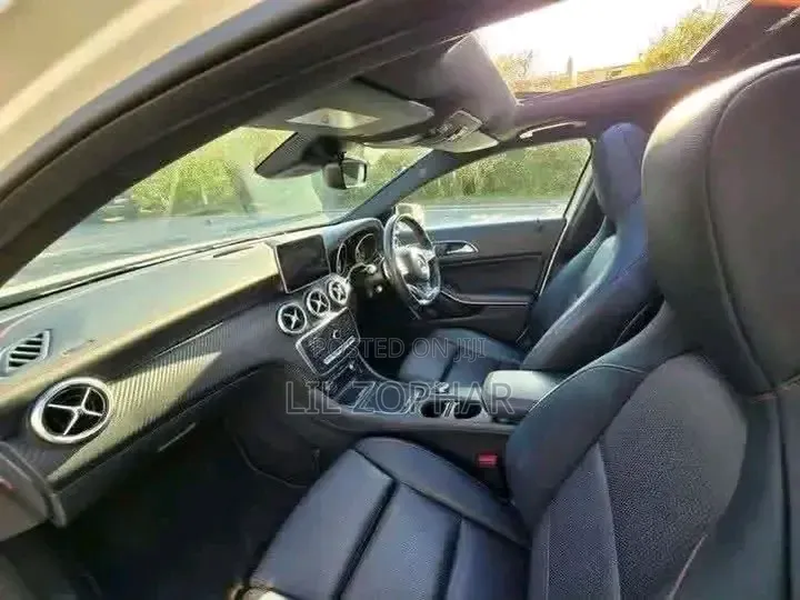 Mercedes-Benz A-Class 2016 White