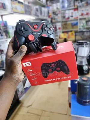 iPhone/ Android/Laptop/ iPad Bluetooth Game Pad