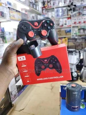 iPhone/ Android/Laptop/ iPad Bluetooth Game Pad