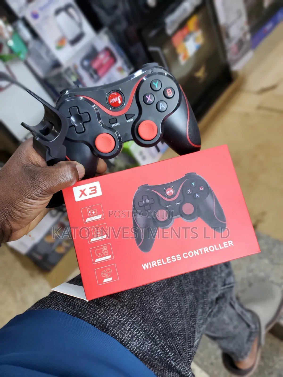 iPhone/ Android/Laptop/ iPad Bluetooth Game Pad