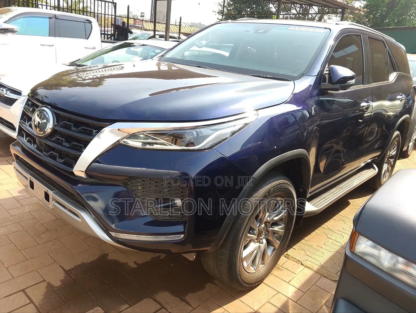 Toyota Fortuner 2.8 D AWD 2022 Blue