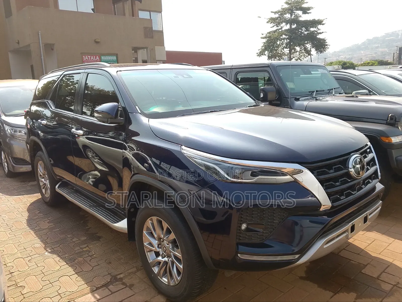 Toyota Fortuner 2.8 D AWD 2022 Blue