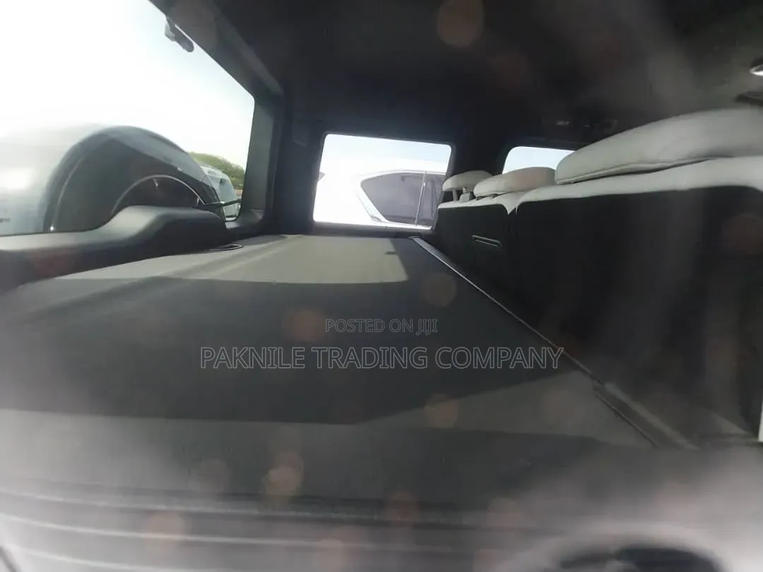 New Mercedes-Benz G-Class 2024 White